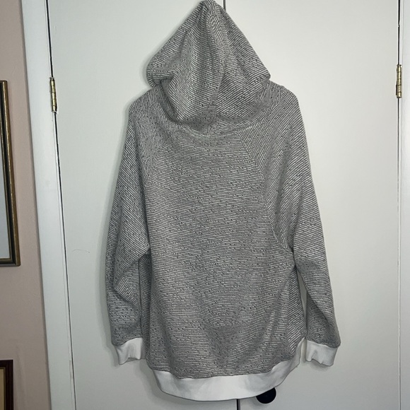 Lou & Grey Heathered Gray Women's Hoodie - Picture 4 of 4